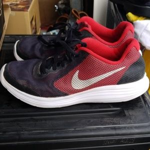 Kids Nike Revolution 3